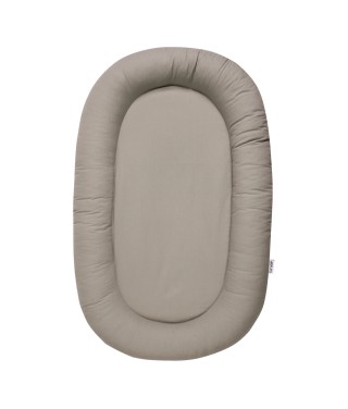 Reversible baby crib reducer