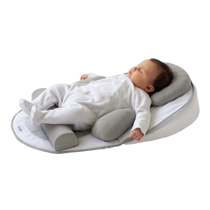 Ergonomic baby sleeping cocoon