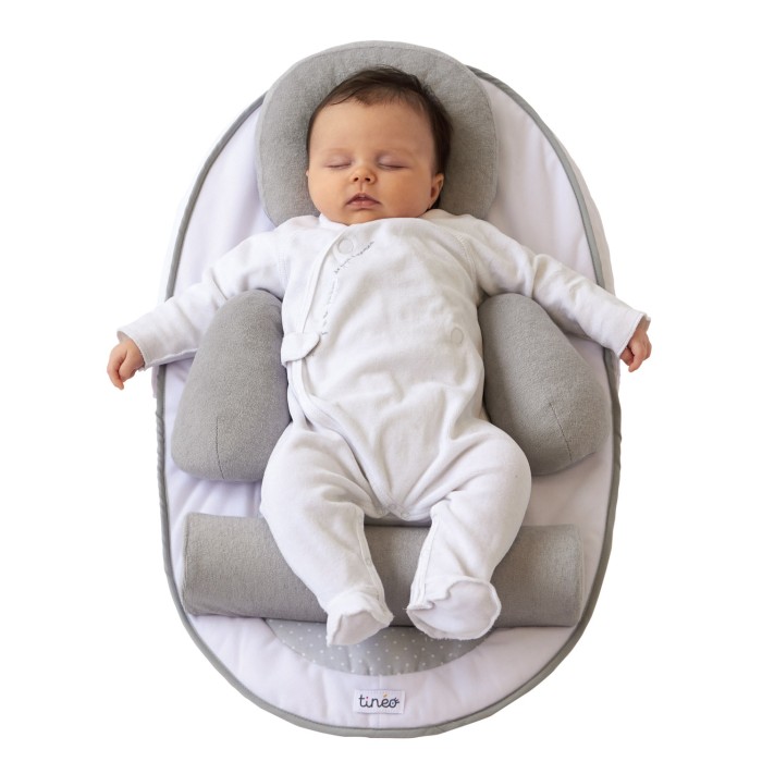 Ergonomic baby sleeping cocoon