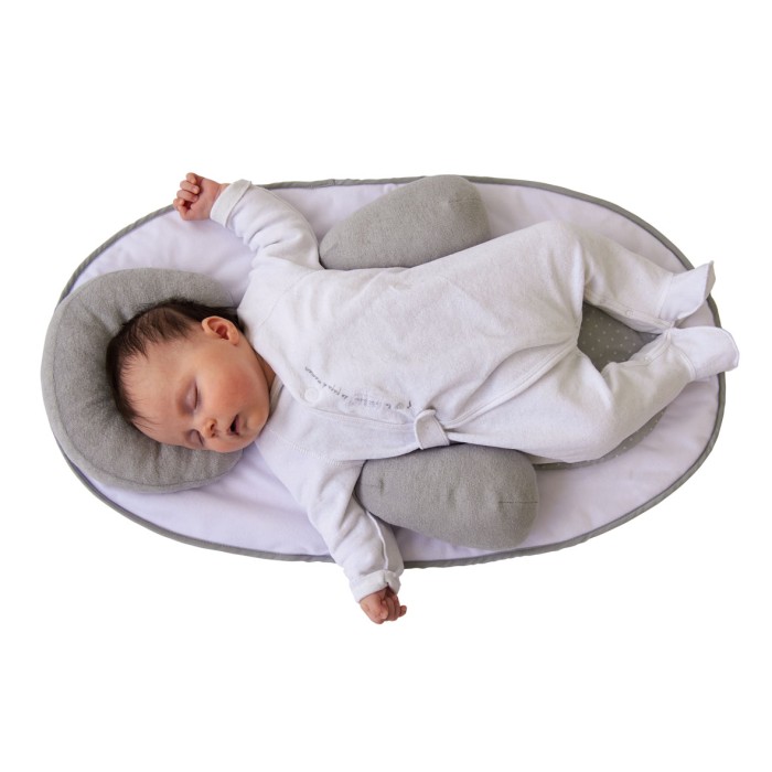 Ergonomic baby sleeping cocoon