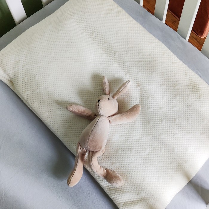 Organic cotton baby pillow hot sale