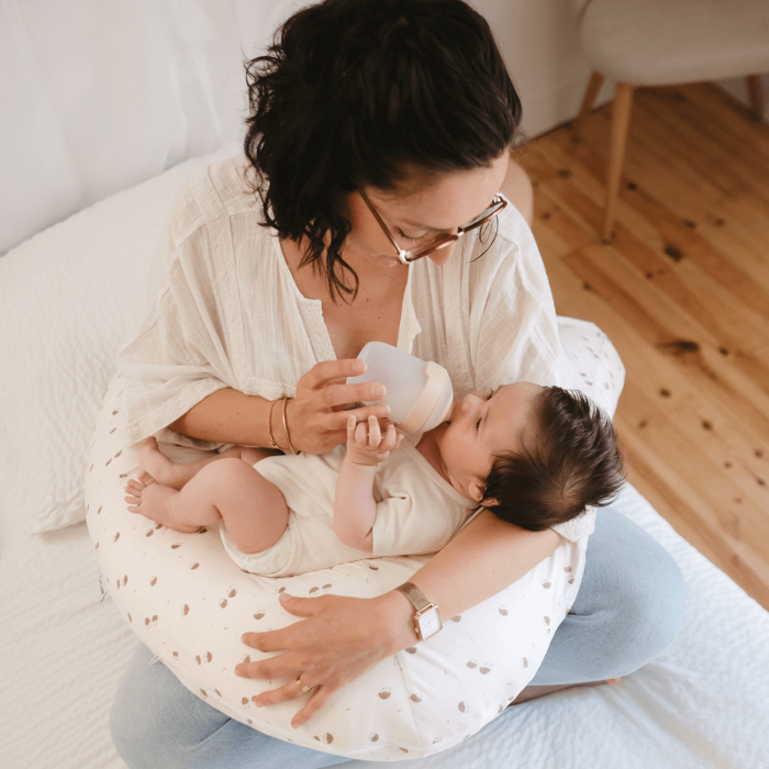 Hedgehog nursing and pregnancy pillow - Tinéo