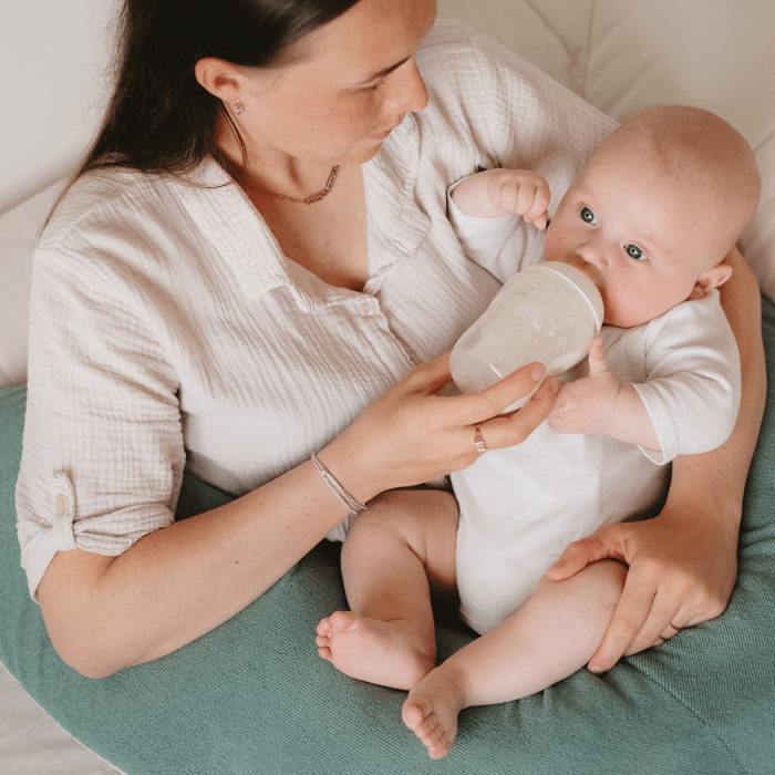 Multirelax 3-in-1 nursing and pregnancy pillow, green polka dot terry cloth - Tinéo