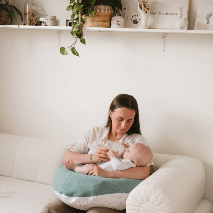 Multirelax 3-in-1 nursing and pregnancy pillow, green polka dot terry cloth - Tinéo