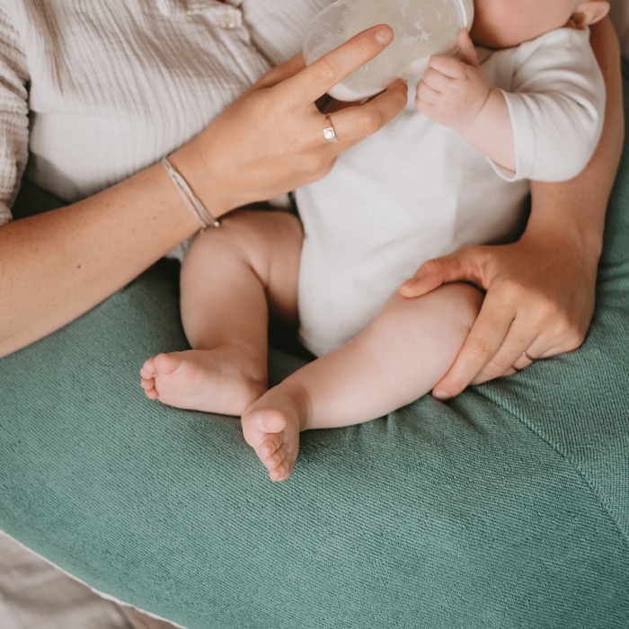 Multirelax 3-in-1 nursing and pregnancy pillow, green polka dot terry cloth - Tinéo