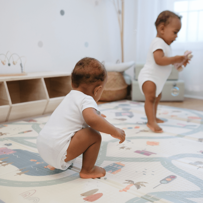 Large reversible play mat with cars/savannah theme - Tinéo